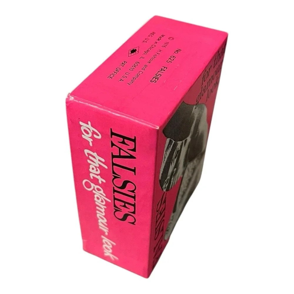 VTG 1976 No. 625 Falsies For That Glamour Look Gag Gift Fake Dentures Box Pin Up